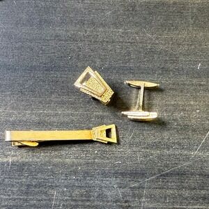 Vintage Gold Tone Cufflinks and Tie Clip Set Art Deco Style‎